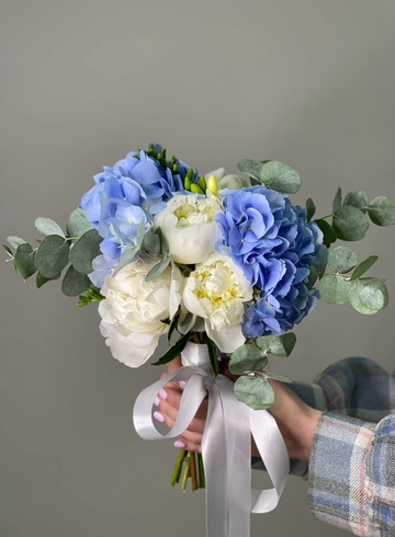 Чистая лазурь от интернет-магазина цветов в 