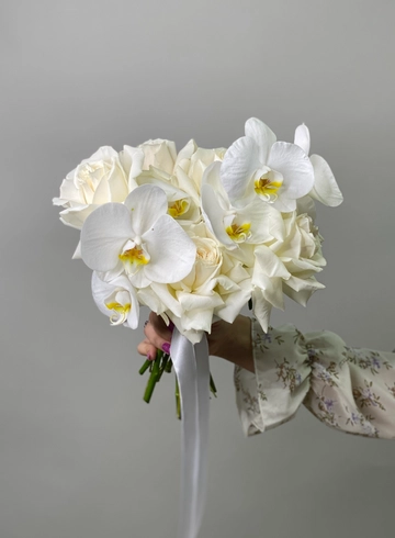 Изысканная классика от интернет-магазина цветов в 