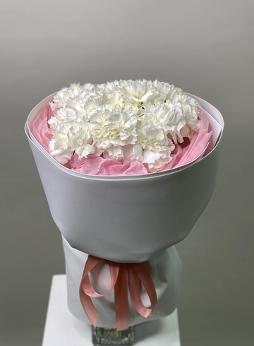 Букет из белых диантусов от интернет-магазина цветов в 