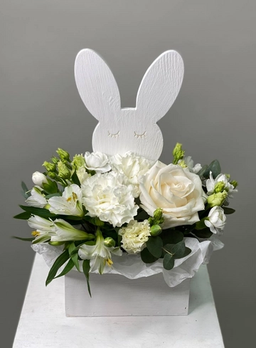 Цветочный зайчик белый от интернет-магазина цветов в 
