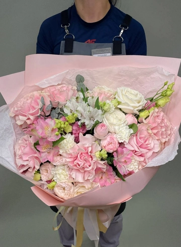 Большой и нежный букет от интернет-магазина цветов в 