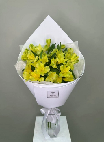 Букет из желтых альстромерий от интернет-магазина цветов в 