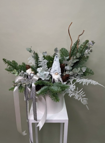 Хвойная композиция &laquo;Зимний лес&raquo; от интернет-магазина цветов в 